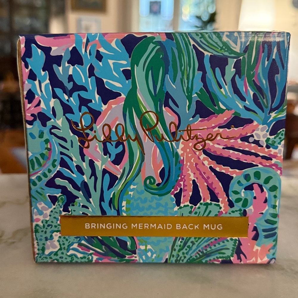 Lilly Pulitzer Gold Script Mug NEW!! - Picture 4 of 12